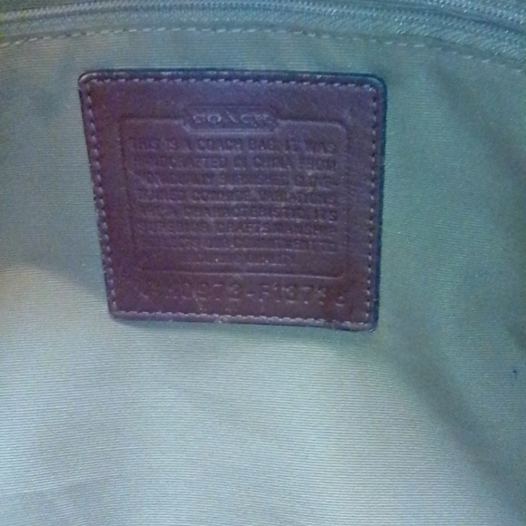 - Brown Coach Soho Pleated Large Leather Zip Tote F13732 - Picture 15 of 16